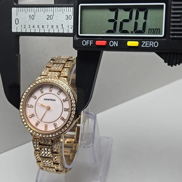 Womens Armitron Crystal Rose Gold Tone Bezel Pink Dial New Battery 32mm 75/5217 - Picture 4 of 16